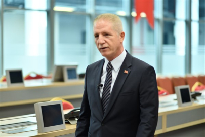 Vali Gül, Rami Kütüphanesi’nde sergi açılışına katıldı