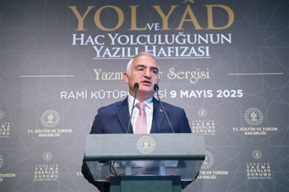 Bakan Ersoy, Rami Kütüphanesi’ndeki serginin açılışını yaptı