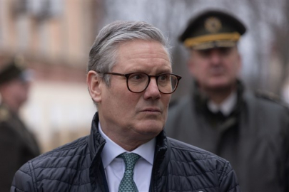 Starmer: Sınırlarımız üzerindeki kontrolü yeniden ele alıyoruz