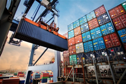 Ticaret Bakanlığı: 17 ilde Ocak-Nisan döneminde 1 milyar doların üzerinde ihracat yapıldı