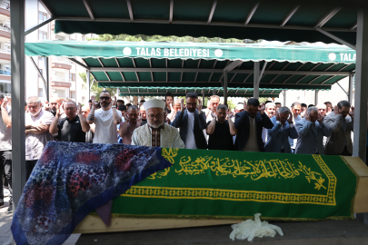 Kayseri'de KKKA şüphesiyle tedavi gören kadın hayatını kaybetti