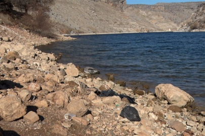 Dicle Barajı'nda Su Kirliliğine Karşı Acil Önlem: Motorlu Deniz Taşıtları Yasaklandı!