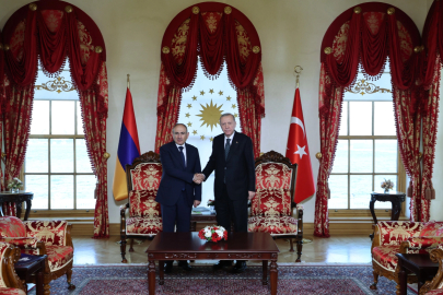 Cumhurbaşkanı Erdoğan, Ermenistan Başbakanı Paşinyan ile Görüştü: Normalleşme ve Bölgesel Barış Vurgusu