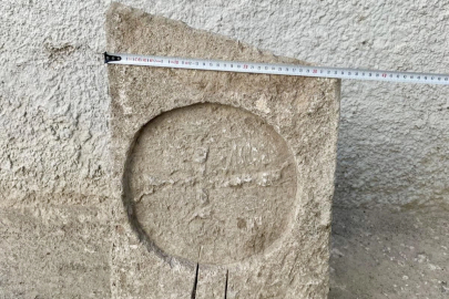 Kırşehir'de Bizans Dönemine Olduğu Düşünülen Ait Mezar Steli Ele Geçirildi
