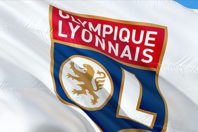 Olympique Lyon Küme Düşürüldü: Fransa'nın Köklü Kulübü Ligue 2'ye Gönderildi