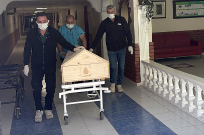 Sivas’ta KKKA Şüphesiyle Tedavi Gören Hasta Hayatını Kaybetti
