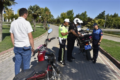 Karacabey Parklarında Motorlu Araçlar Yasaklandı, Denetim Var