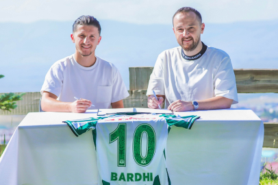 Konyaspor, Enis Bardhi ile 2 Yıllık Sözleşme İmzaladı