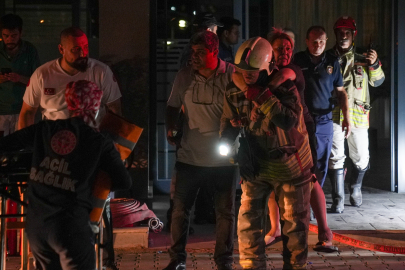 Ankara'da 26 Katlı Binada Korkutan Yangın: Tahliyeler Sürüyor