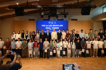 Konya’da LGS ve YKS Dereceli Öğrenciler Ödüllendirildi