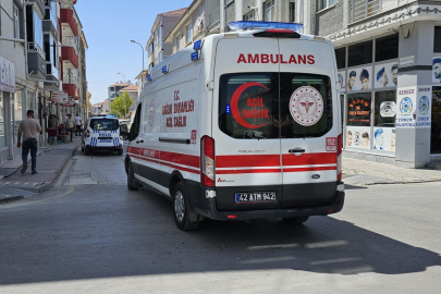 Kulu’da Bıçaklı Saldırı: 1’i Ağır 2 Kişi Yaralandı