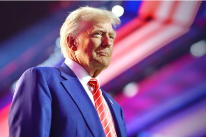 Donald Trump Kimdir? Hayatı, Kariyeri ve 2025 Başkanlığı