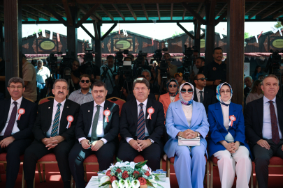 Adalet Bakanı Tunç, İşyurtları Ürün ve El Sanatları Fuarı'nın açılışına katıldı: