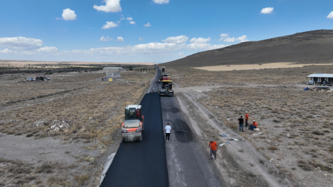 Kayseri Büyükşehir Belediyesi, İncesu'da asfaltlama çalışmalarına başladı