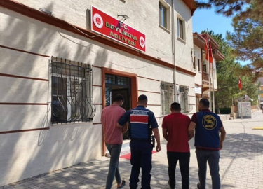 Eskişehir'de kablo hırsızlığı yaptıkları öne sürülen 2 şüpheli tutuklandı