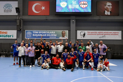 Nilüfer Belediyespor Dörtte Dört Yaptı