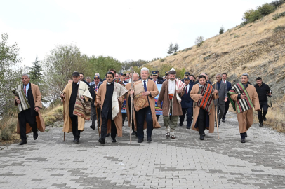 Kırşehir'de büyük Türk düşünürü Yunus Emre'yi anma etkinliği düzenlendi