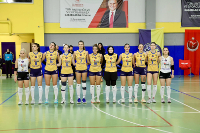 Didim Sahasında Voleybol Şöleni: 3–0